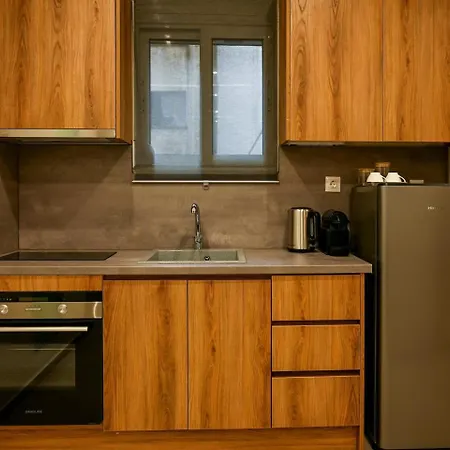 Ladadika Four Sisters Apartman